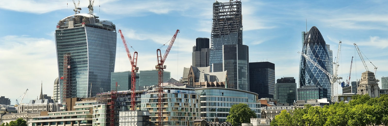 View of London buildings and skyline 