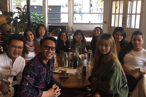 Ting Tina Cheung enjoying time in London with her friends