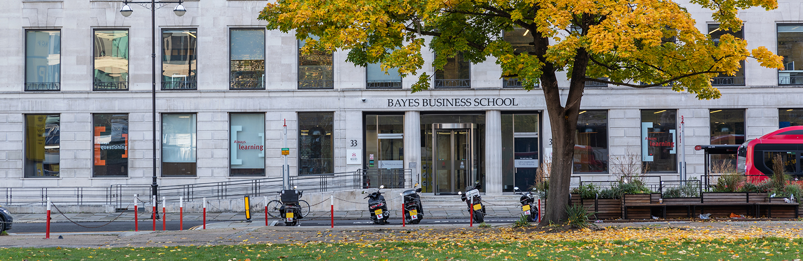 Bayes Business School building at Finsbury Square 